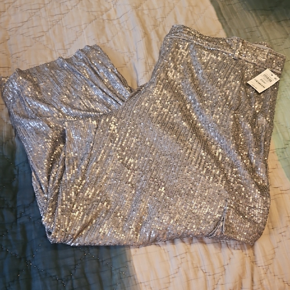 On 34th Silver Sequin Women's Cargo Trousers